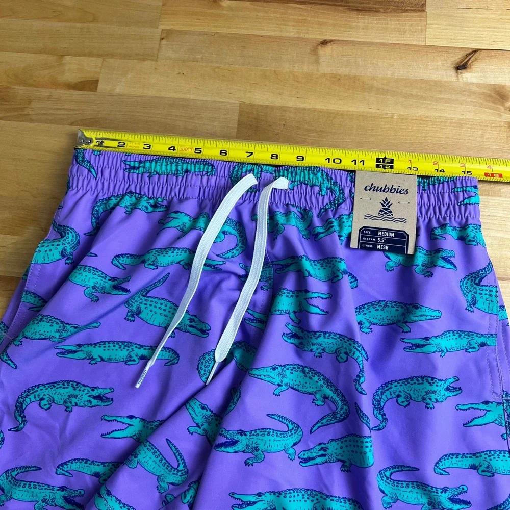 Chubbies Swim Trunks The Gem Glades Mens Size Medium Purple Gator NEW